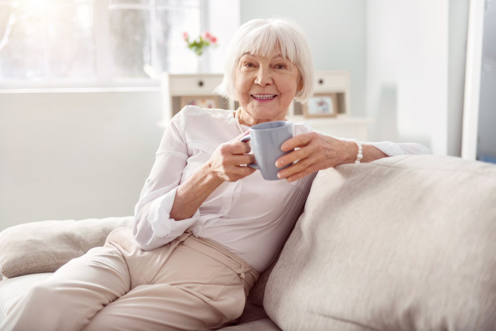 Why Single Seniors Thrive in One-Bedroom Apartment Homes 